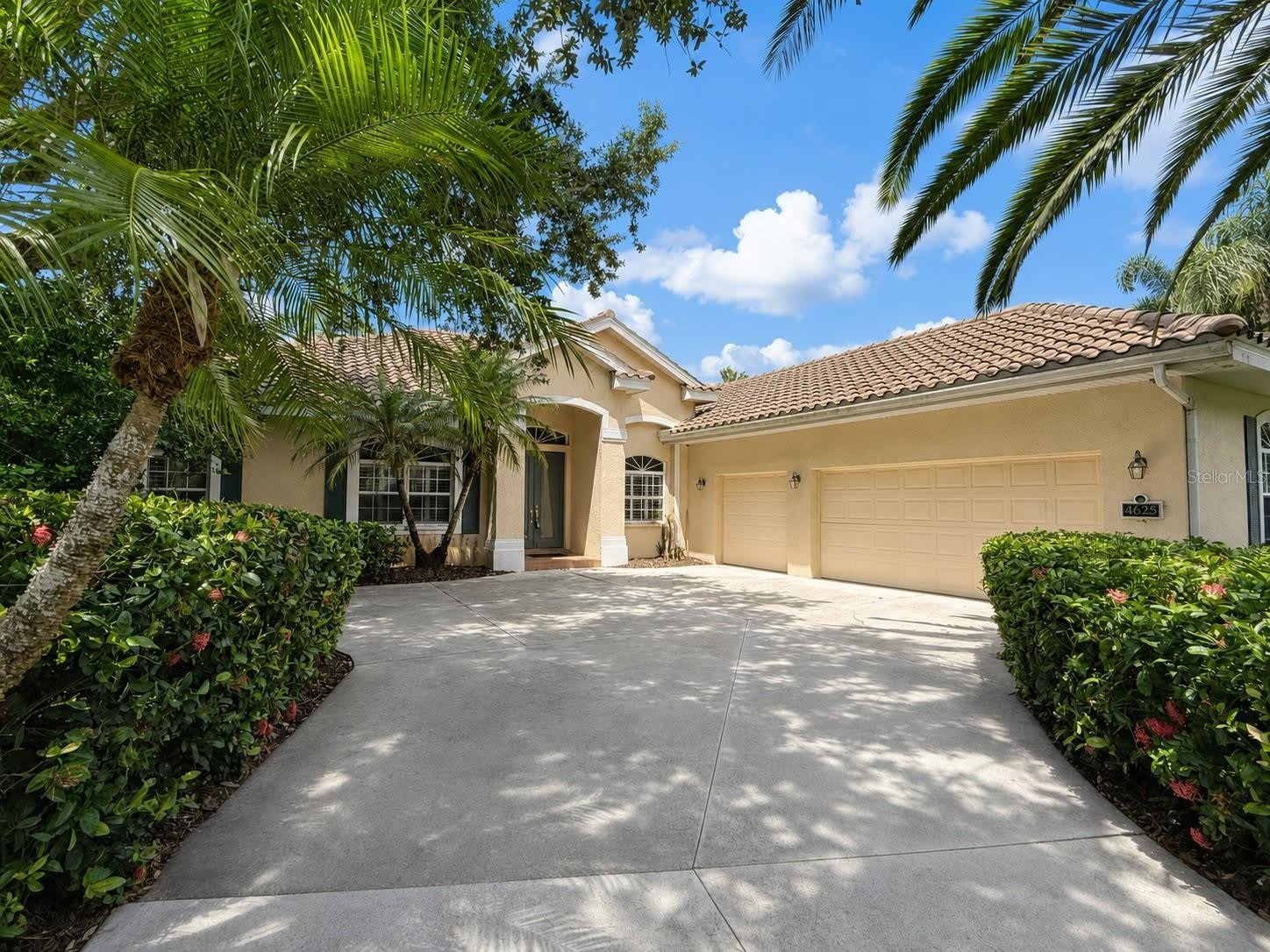 4625 SWEETMEADOW Circle – photo 1