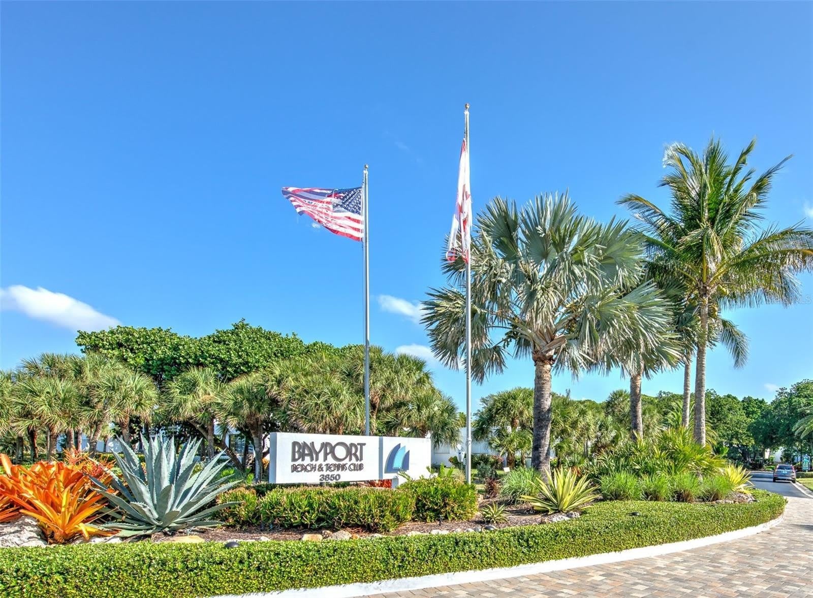 833 BAYPORT Way – photo 2