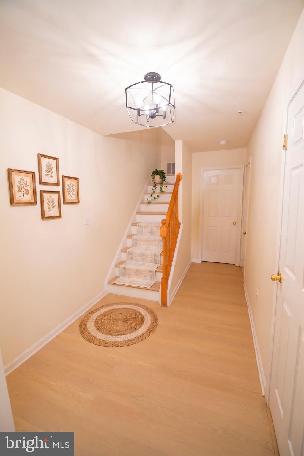 1330 HAMPSHIRE Drive – photo 4