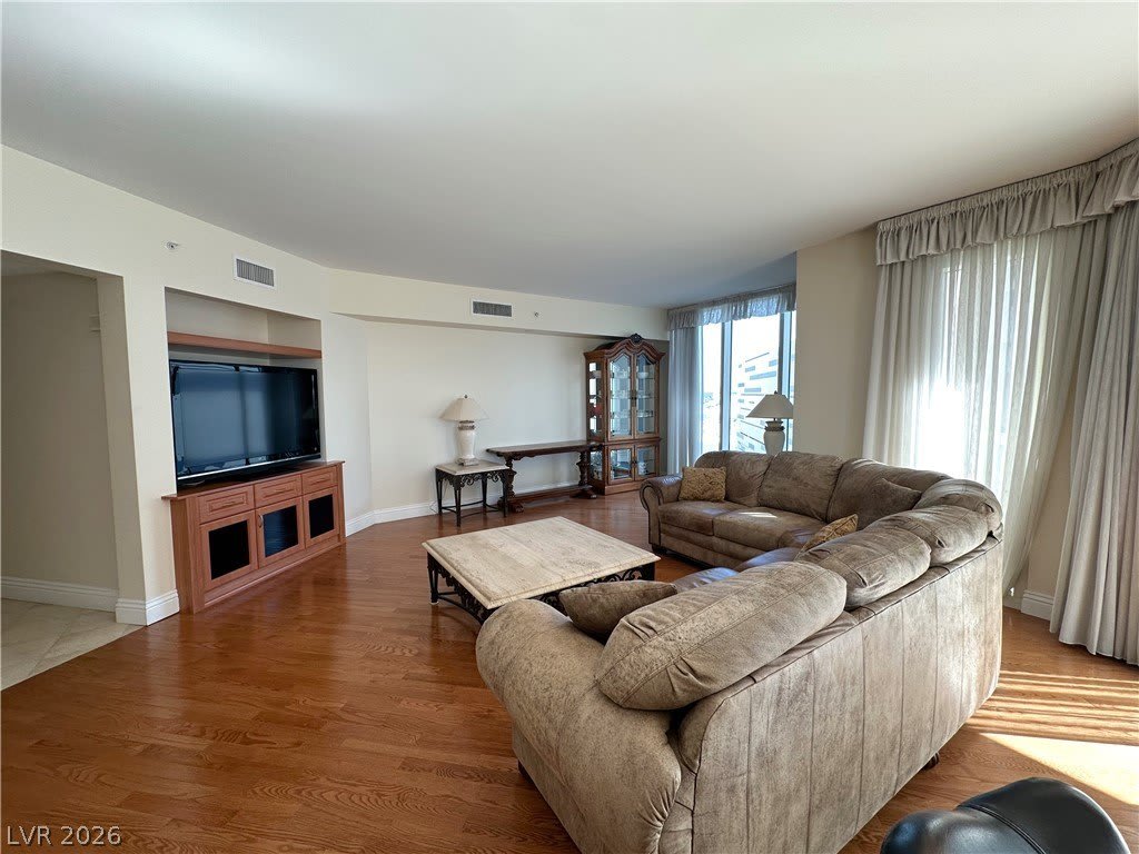 2747 Paradise Road – photo 3
