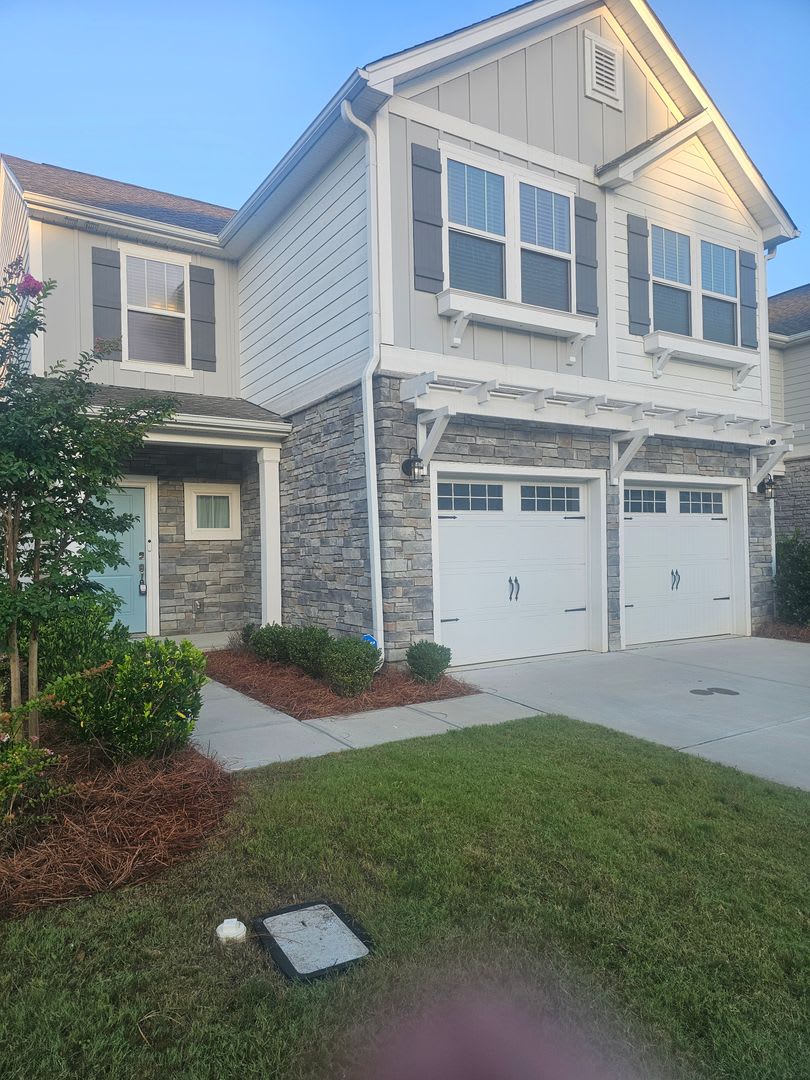 Attractive home in Monroe! LOFT!! Fenced yard!!! – photo 3