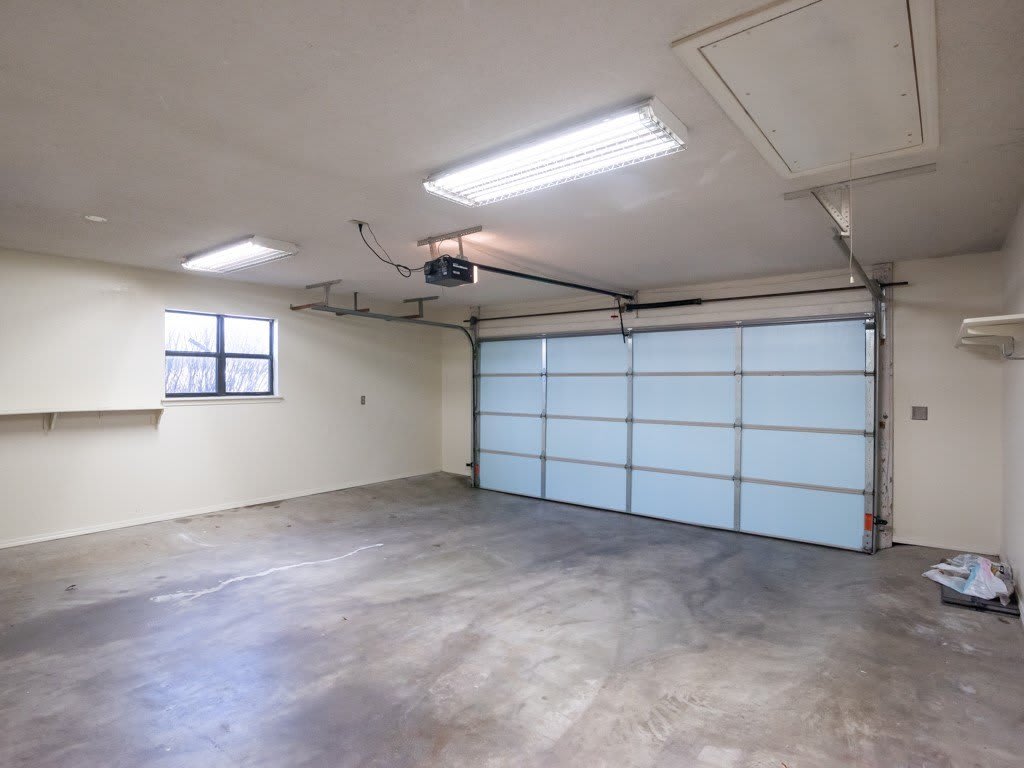 1902 Thrush Street – photo 4