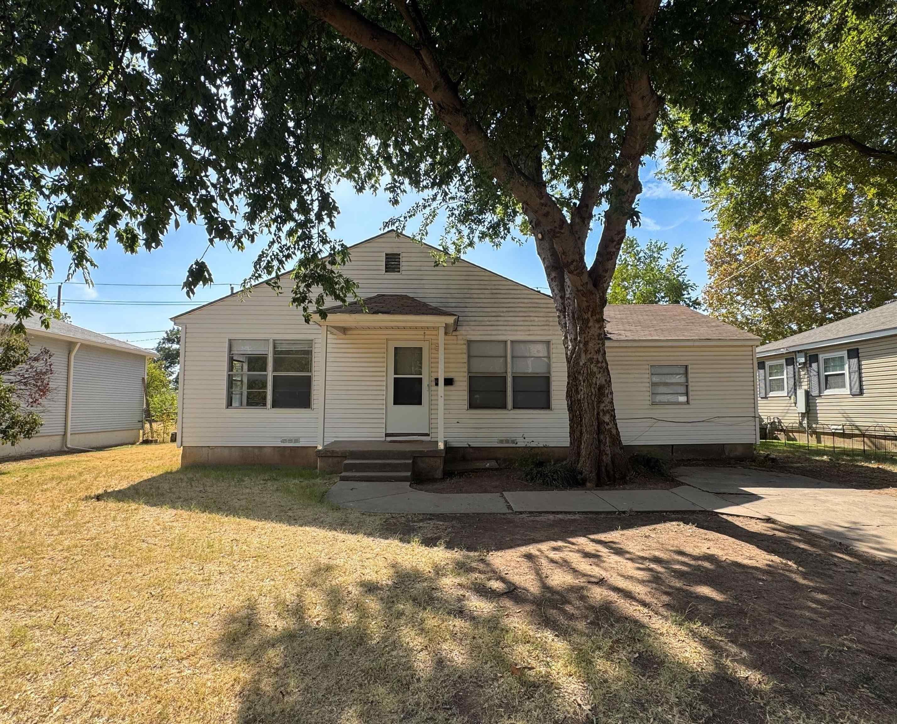 4328 FEATHERSTON AVENUE – photo 1
