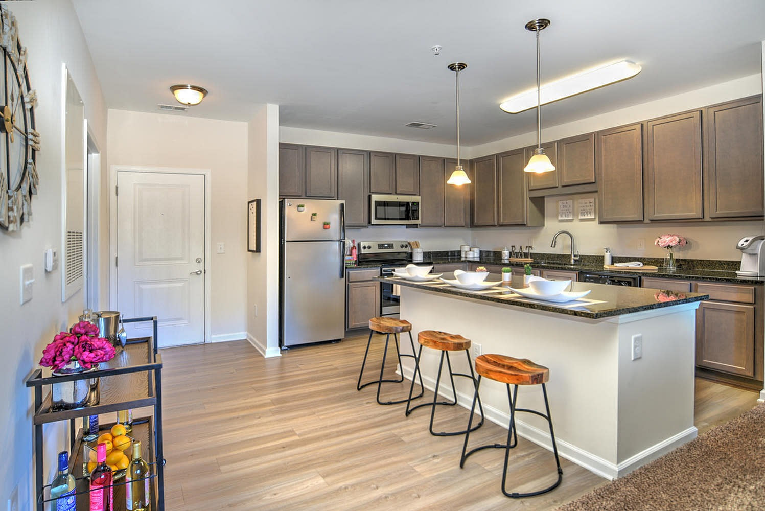 10 Newbridge Apartments – photo 1