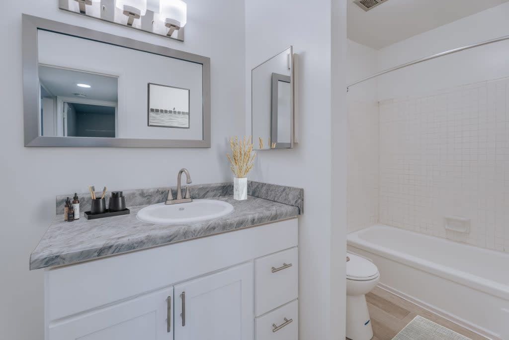 Hidden Valley Apartments – photo 4