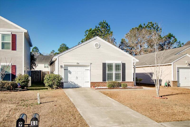 11 Summer Lake Way – photo 2