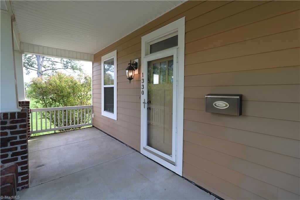 1330 Mint Street – photo 2