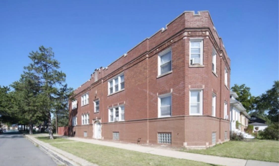 1302 West 98th Place – photo 1