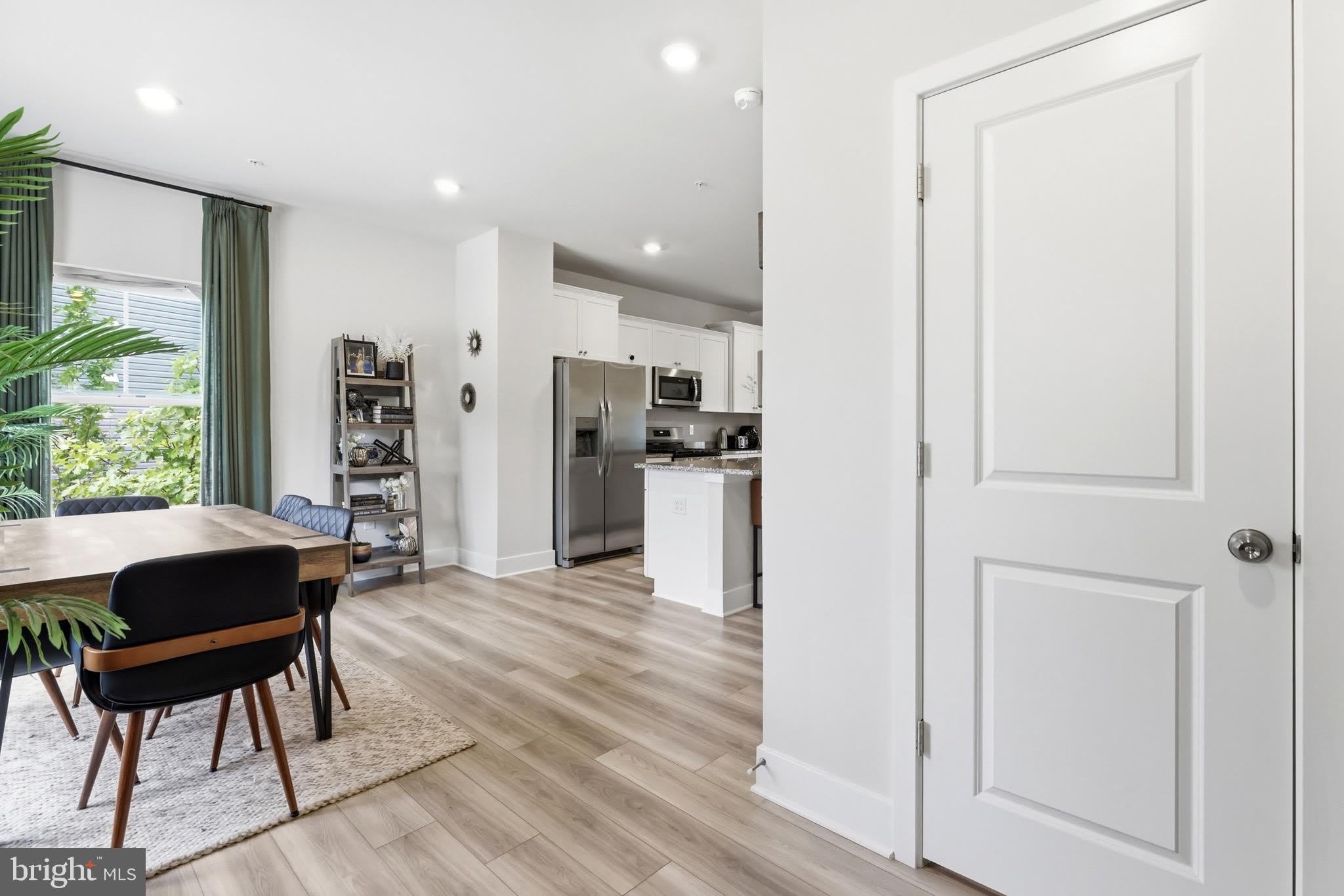 6815 WINTERHILL LN – photo 4