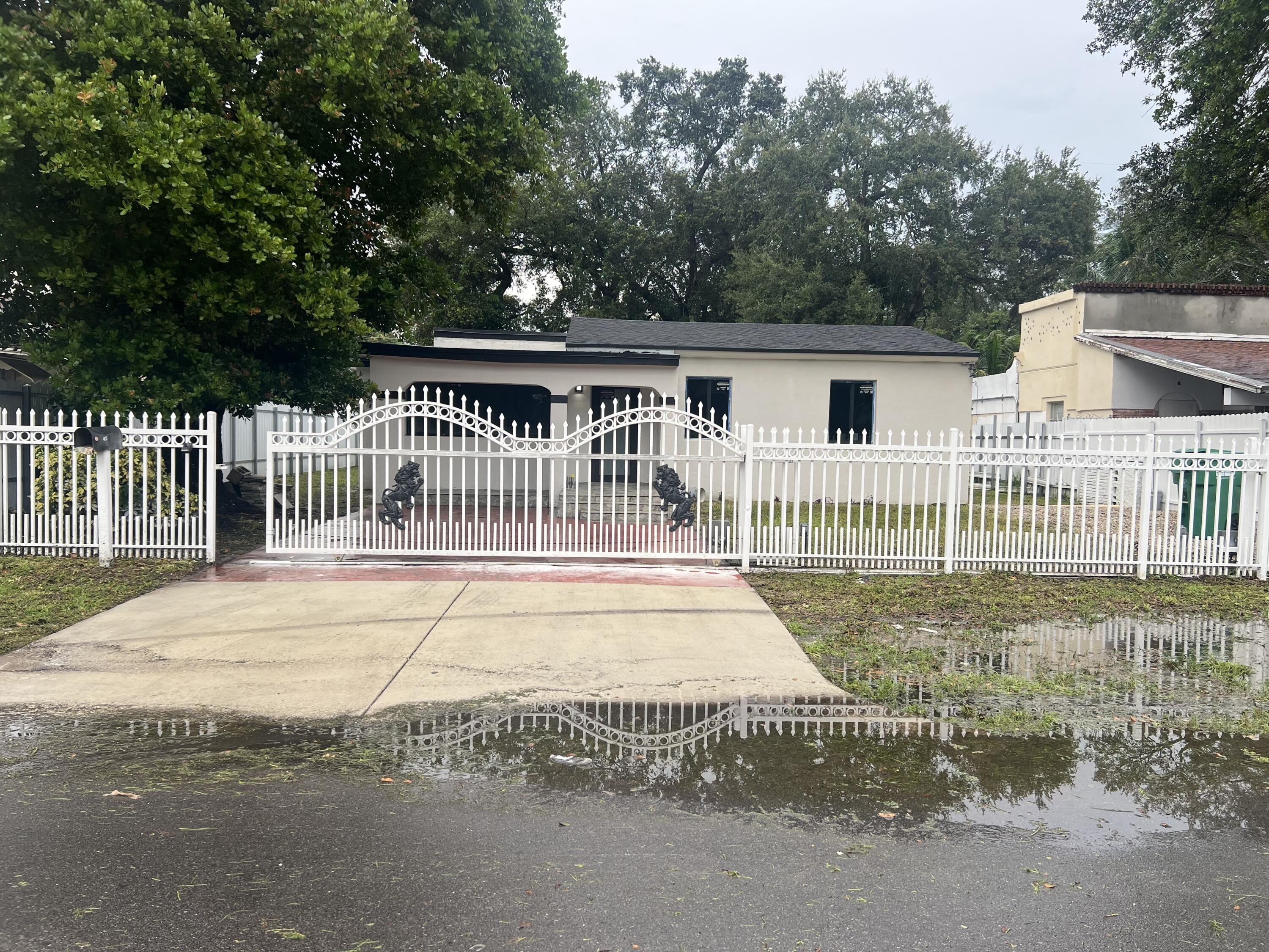 413 NE 162ND Street – photo 1
