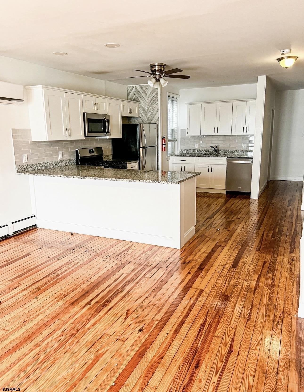 128 N Portland Ave – photo 2