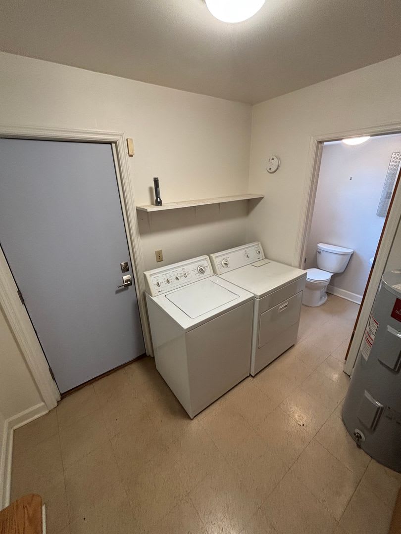 2312 Bedford Ave ~ 3 bedroom / 2.5 bathroom split level house ~ located near District Village – photo 5