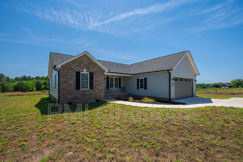 2128 Chatfield Rd – photo 2
