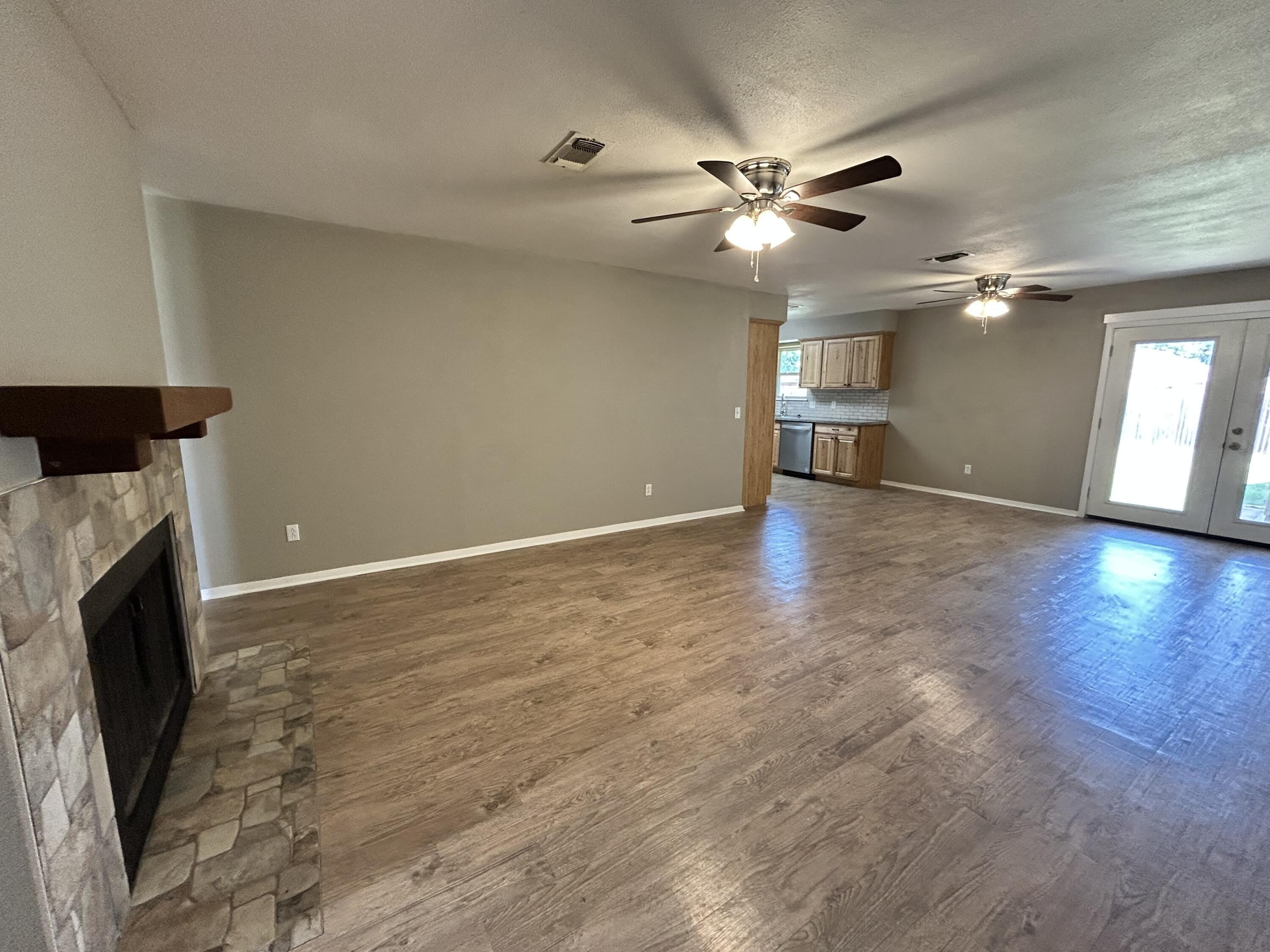 8219 Elkridge Avenue – photo 3