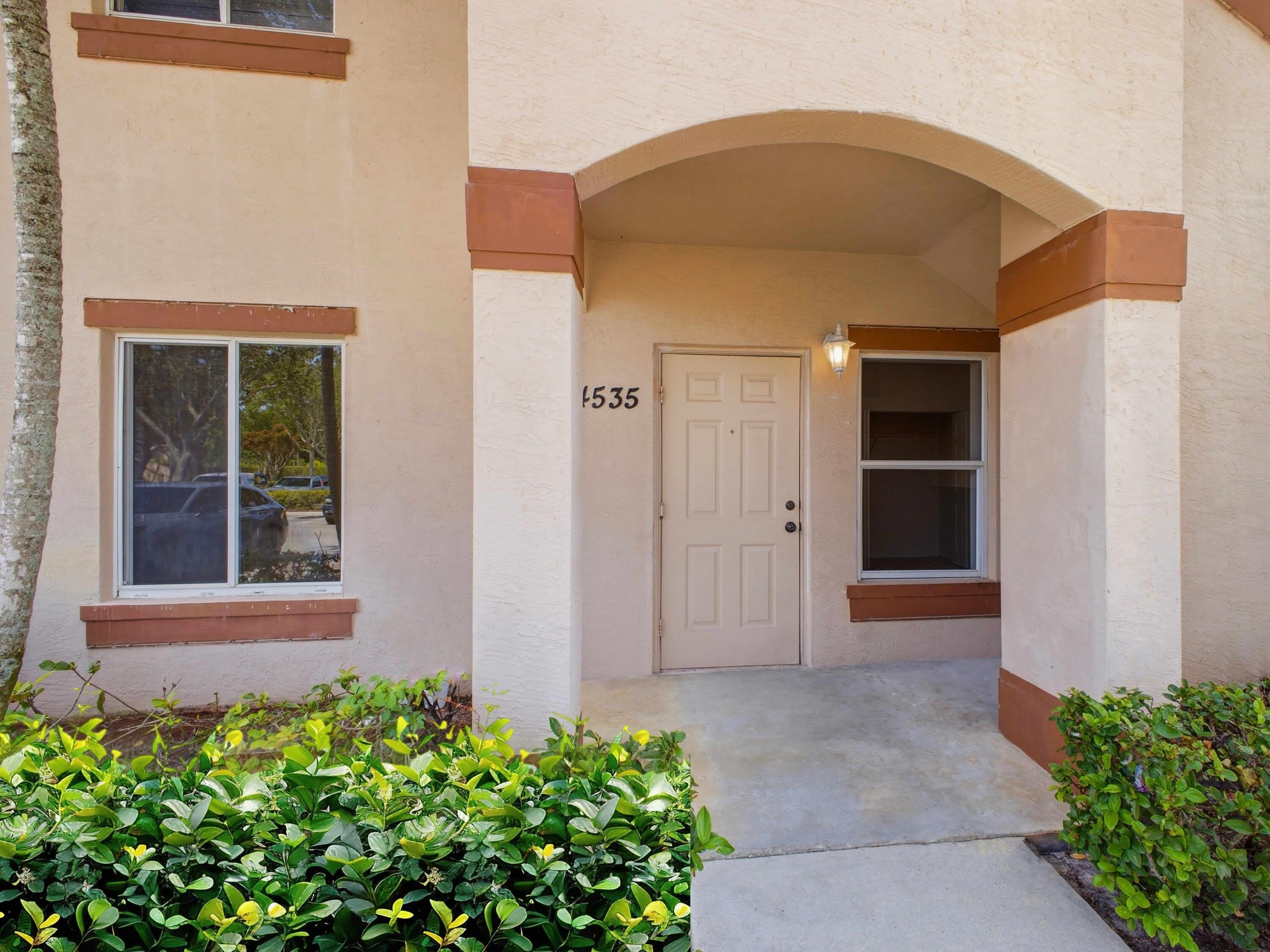 4535 Oak Terrace Drive – photo 3