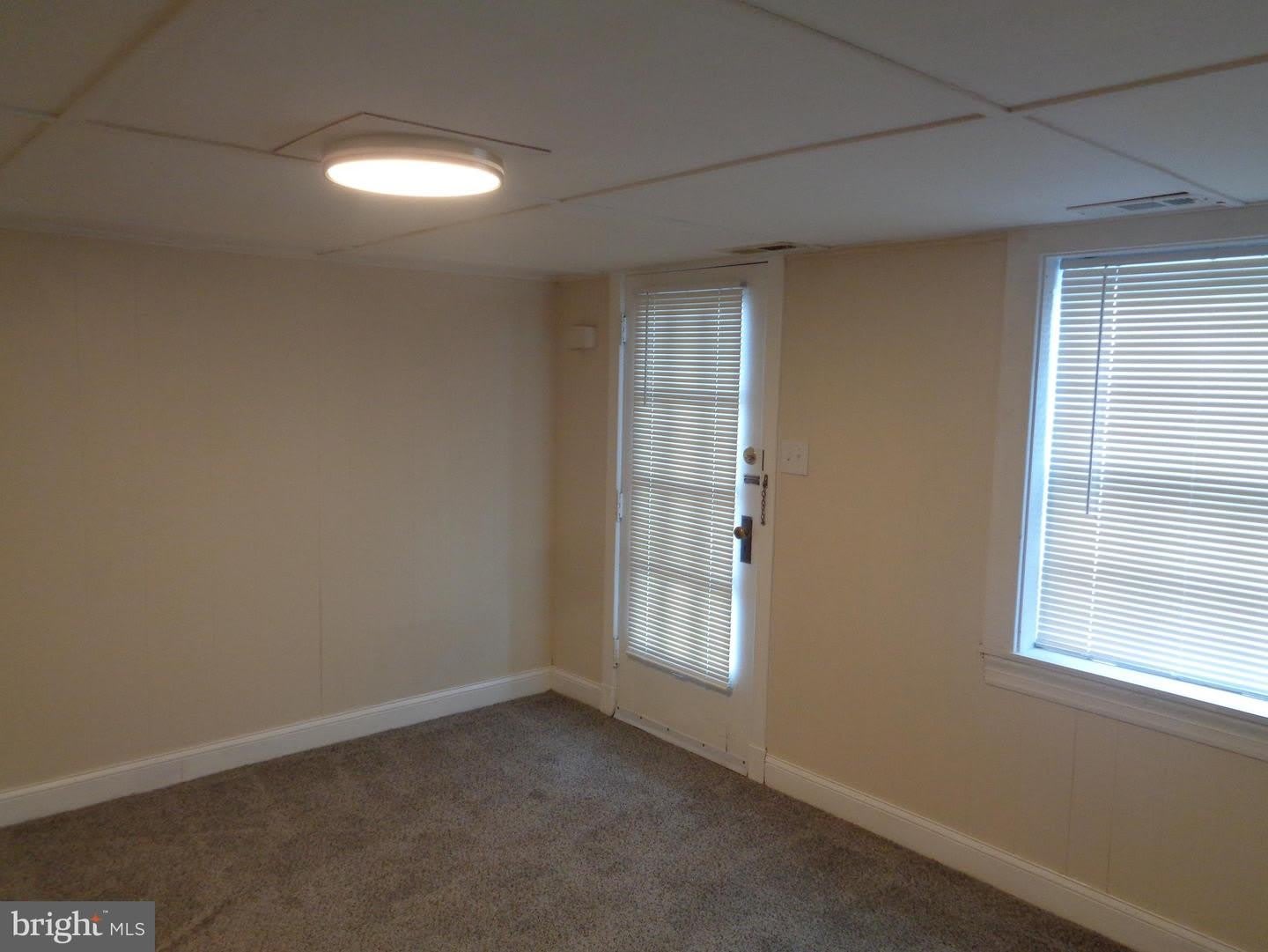 2800 LINWOOD AVE #D – photo 3