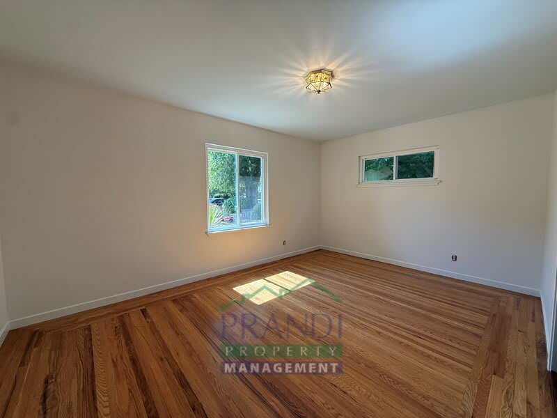 312 Las Flores Ave – photo 5