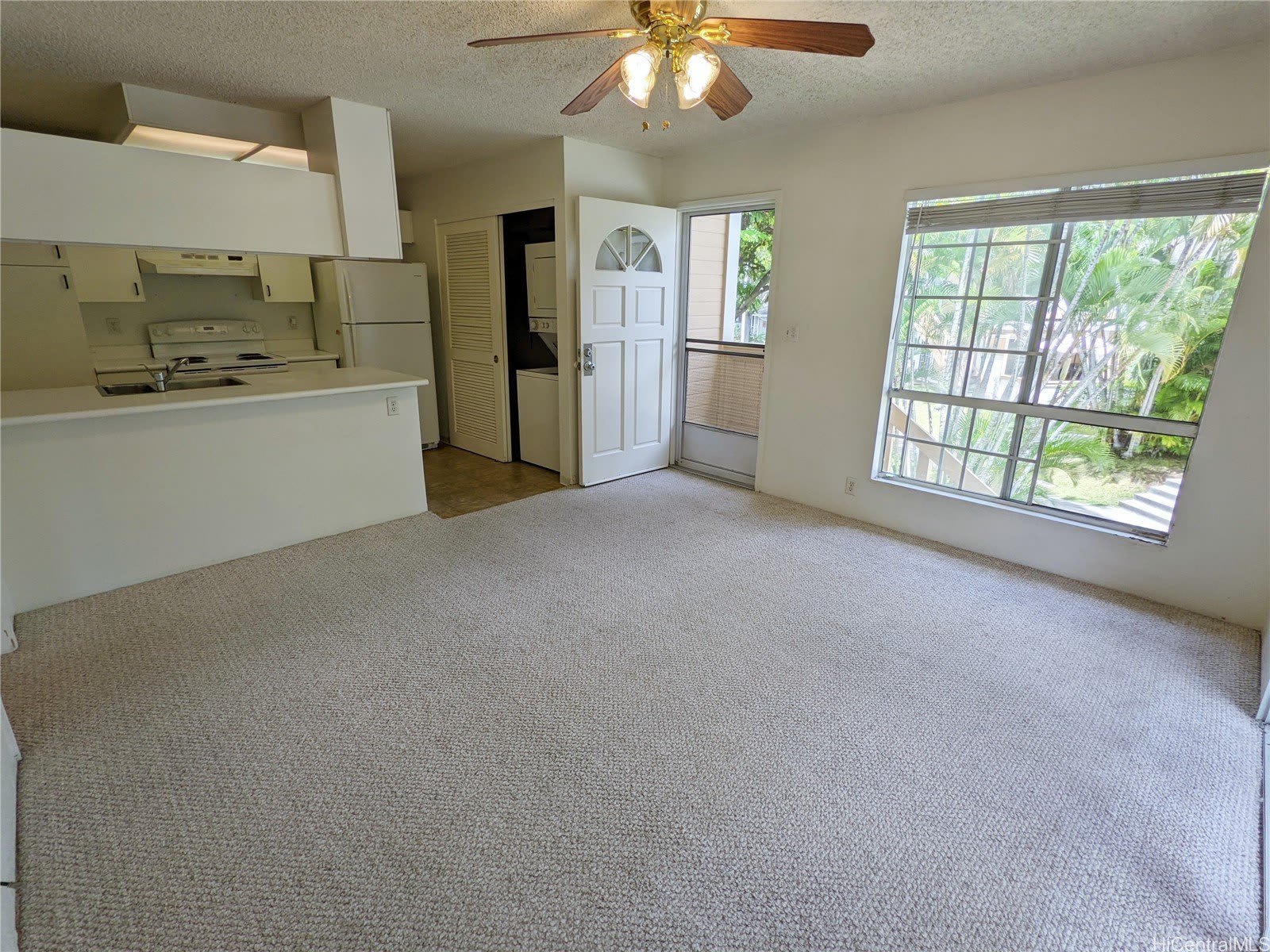 373 Mananai Place – photo 3