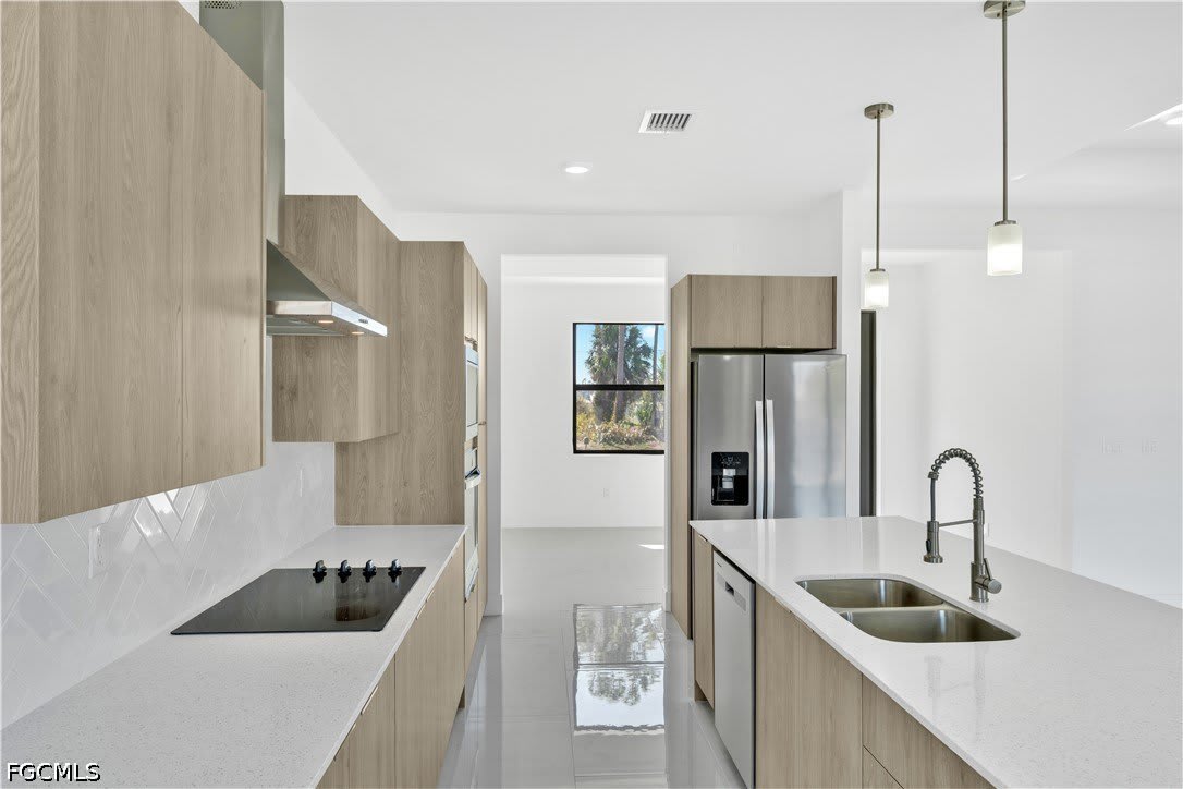 1144 Edelweiss Street E – photo 4