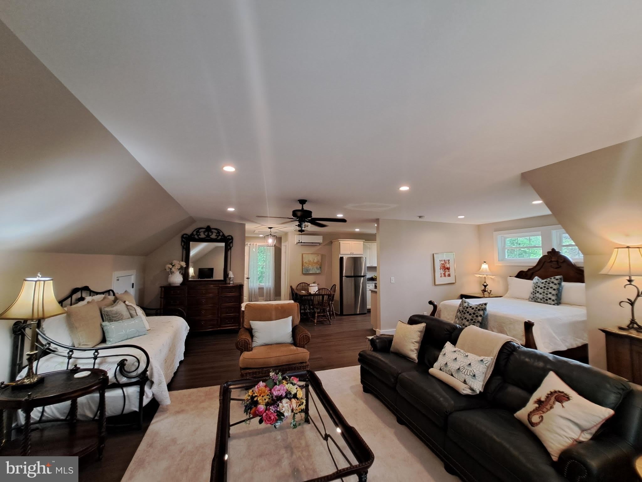 15550 S NEW Road – photo 1