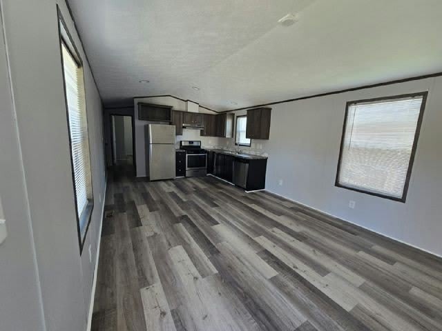 1022 Dogwood St – photo 2