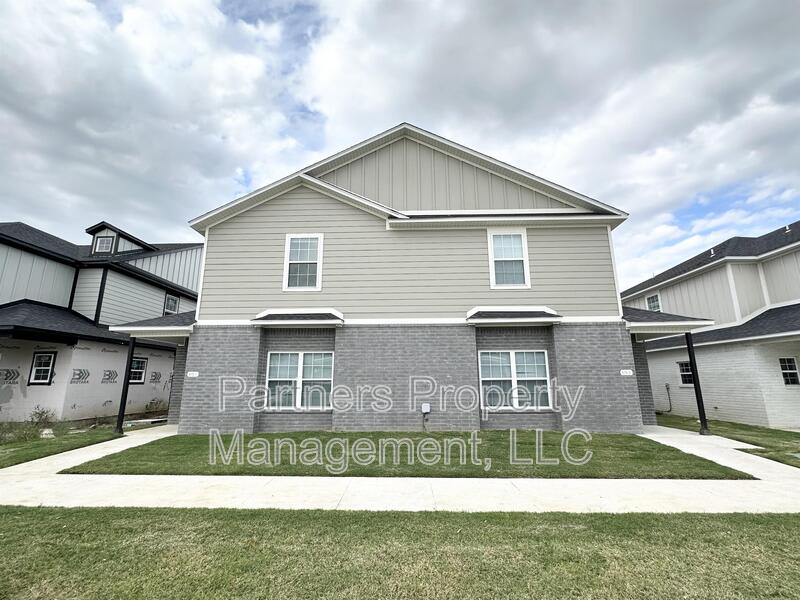 875 South Amarillo Avenue 2 – photo 1