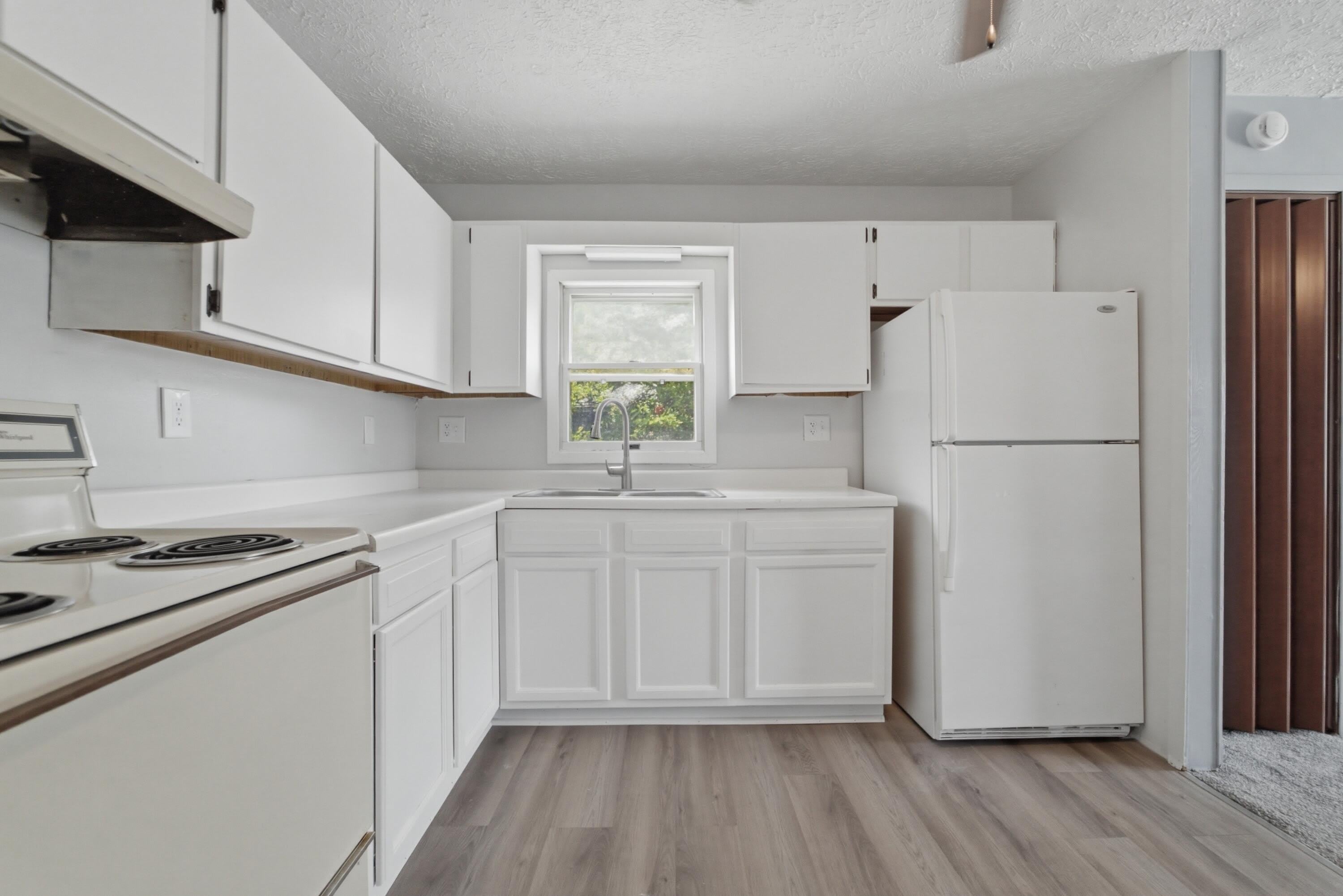 150 Sycamore Court – photo 4