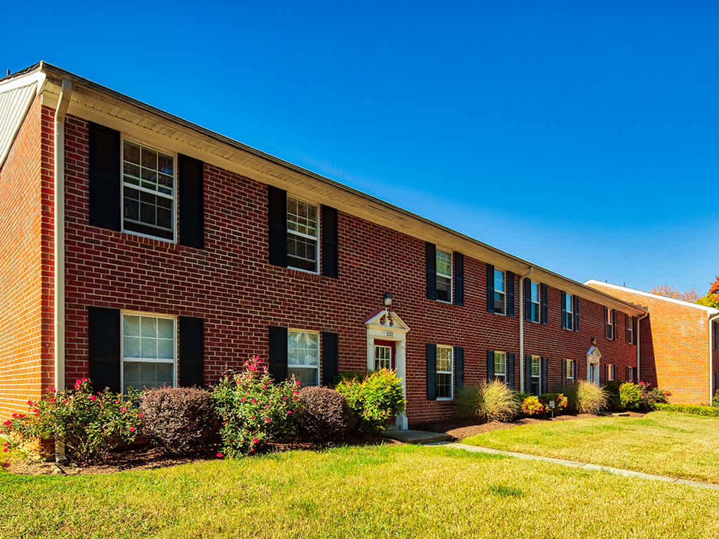 Colonial Pines – photo 4
