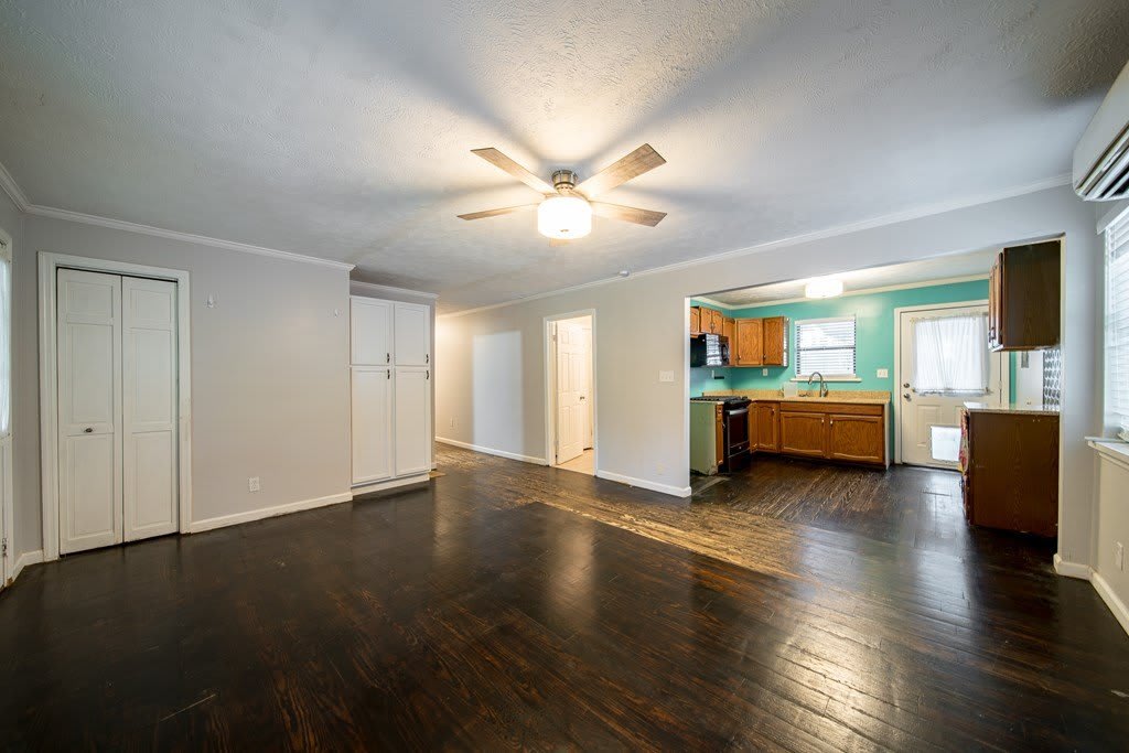 10 1st Street – photo 4
