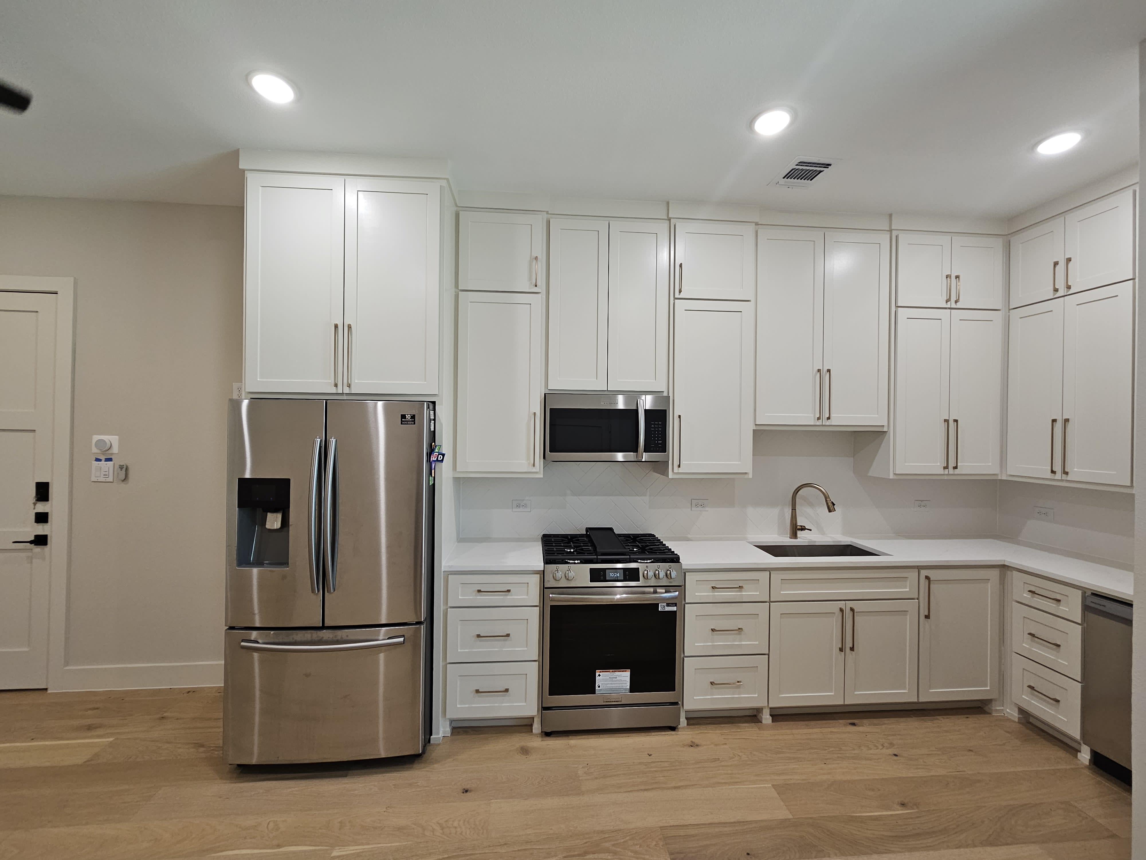 390B Michael Ln – photo 2