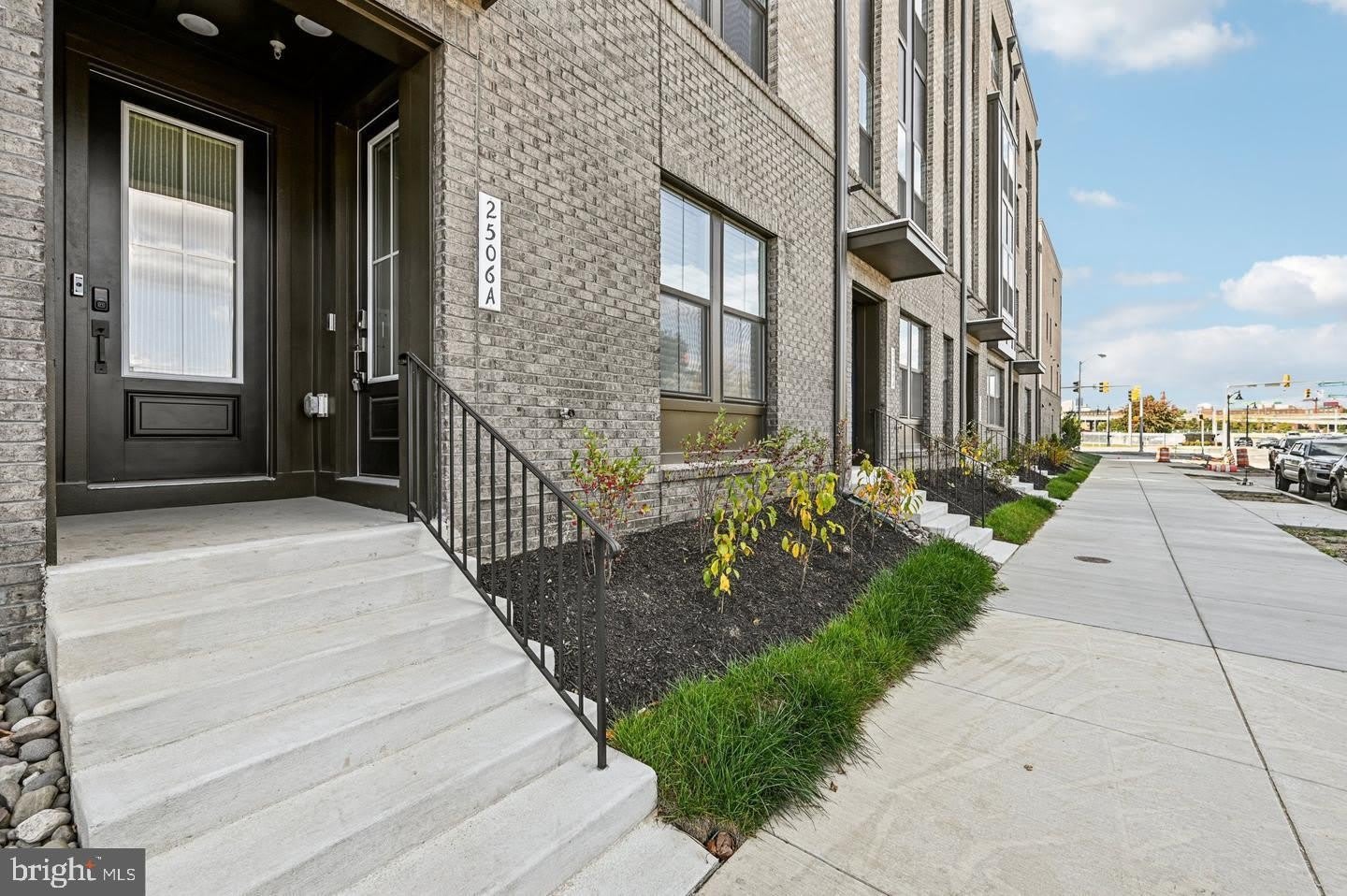 2506 W PENINSULA Drive – photo 1