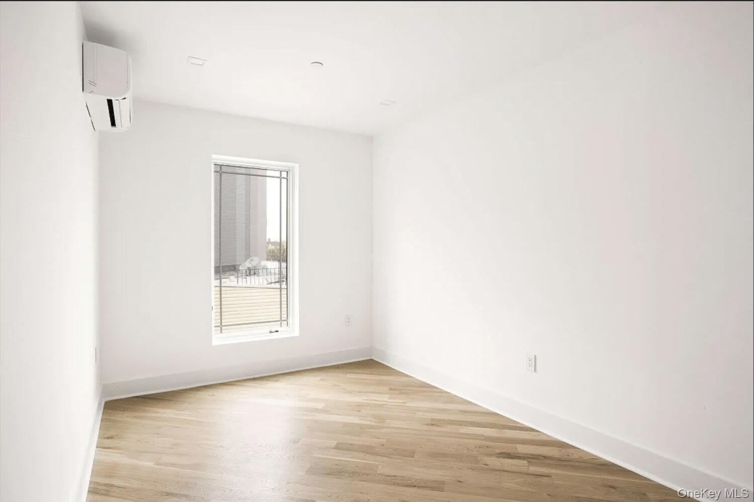 571 LAFAYETTE Avenue – photo 3