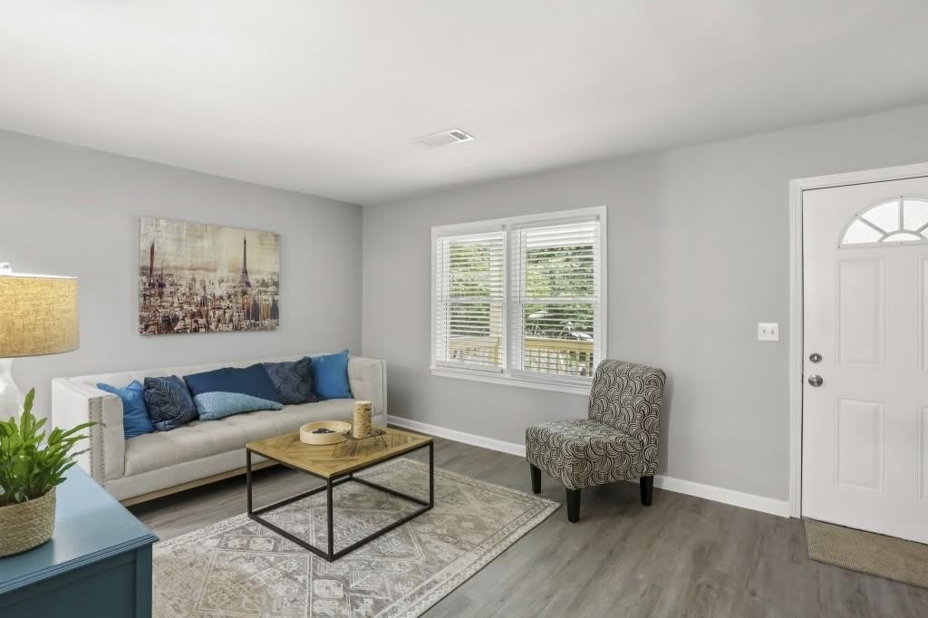 2889 White Oak Drive – photo 2