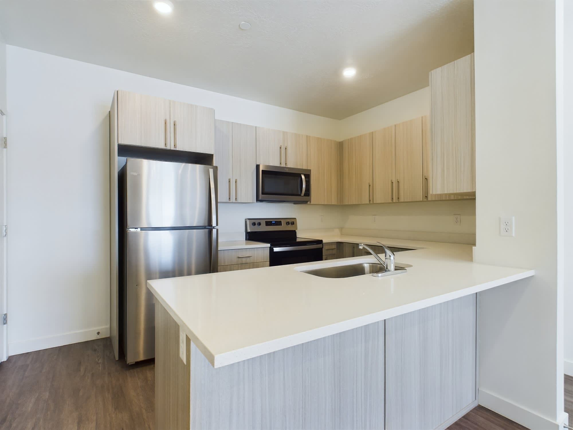 Aubrey Apartments – photo 2