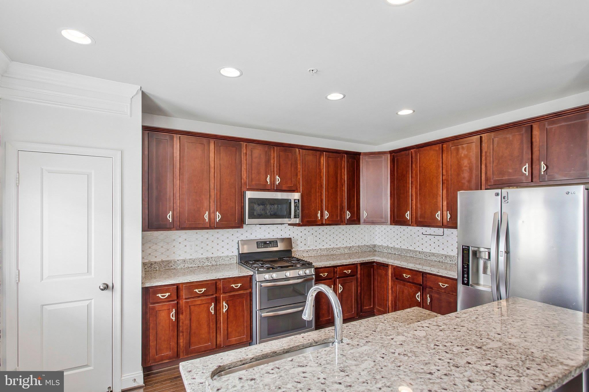 703 Skippers Lane – photo 4