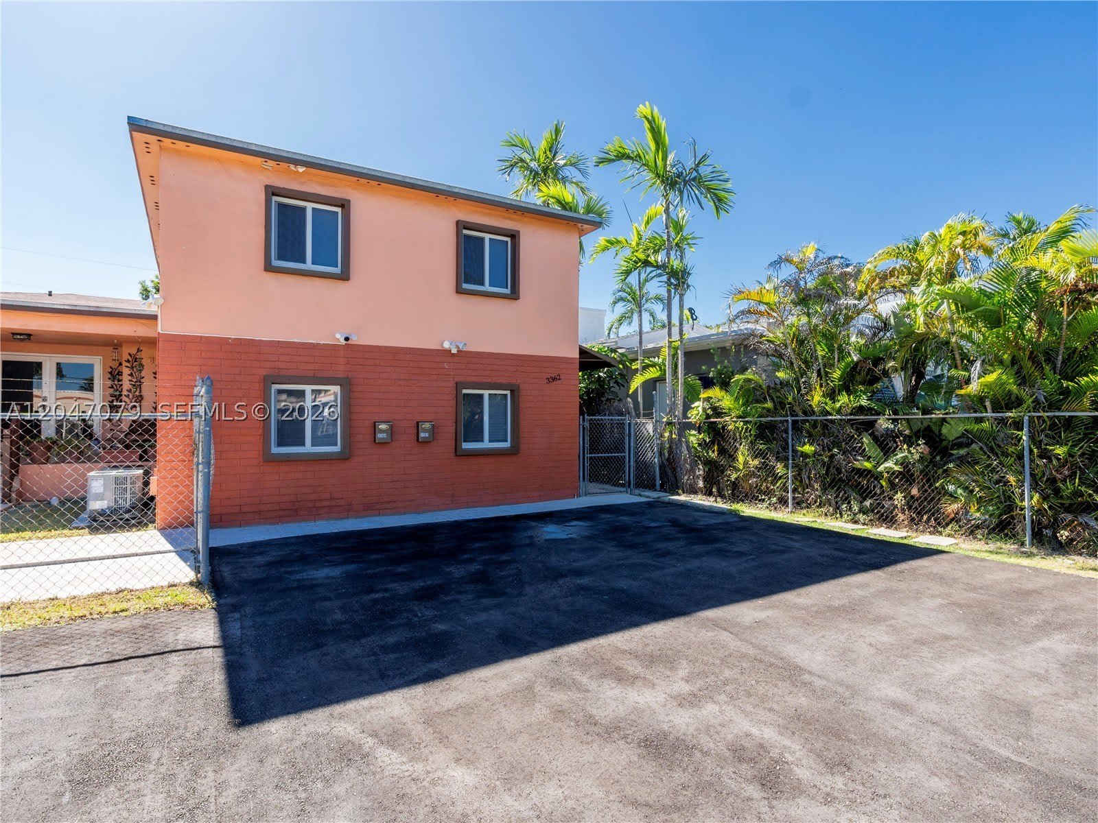 3360 SW 6th St – photo 3