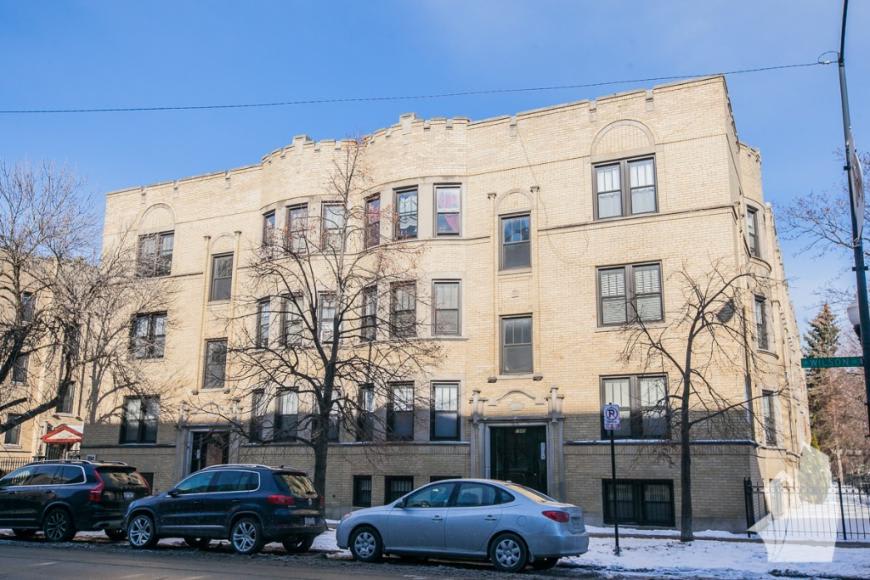 1946 West Wilson Ave. – photo 1