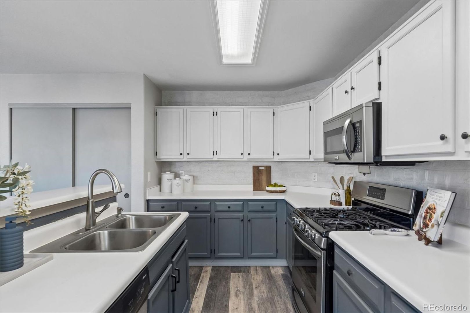 Beautiful 4 bedroom home in Founders Village – photo 4