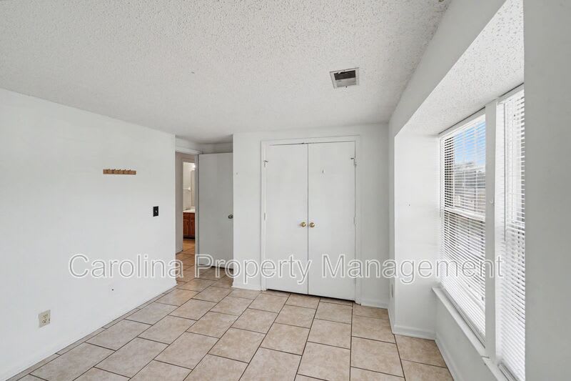 1624 Arlyn Cir – photo 1