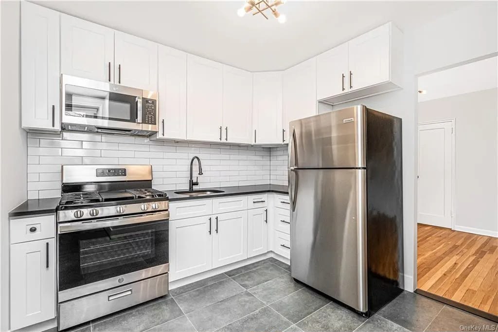 5645 Netherland Ave # 7543 – photo 1
