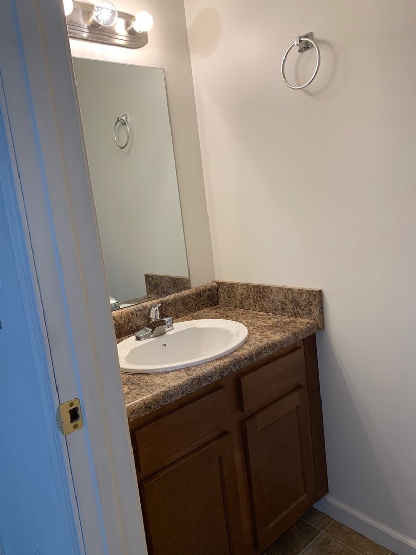 3 Bedroom 2.5 Bath Townhouse – photo 1