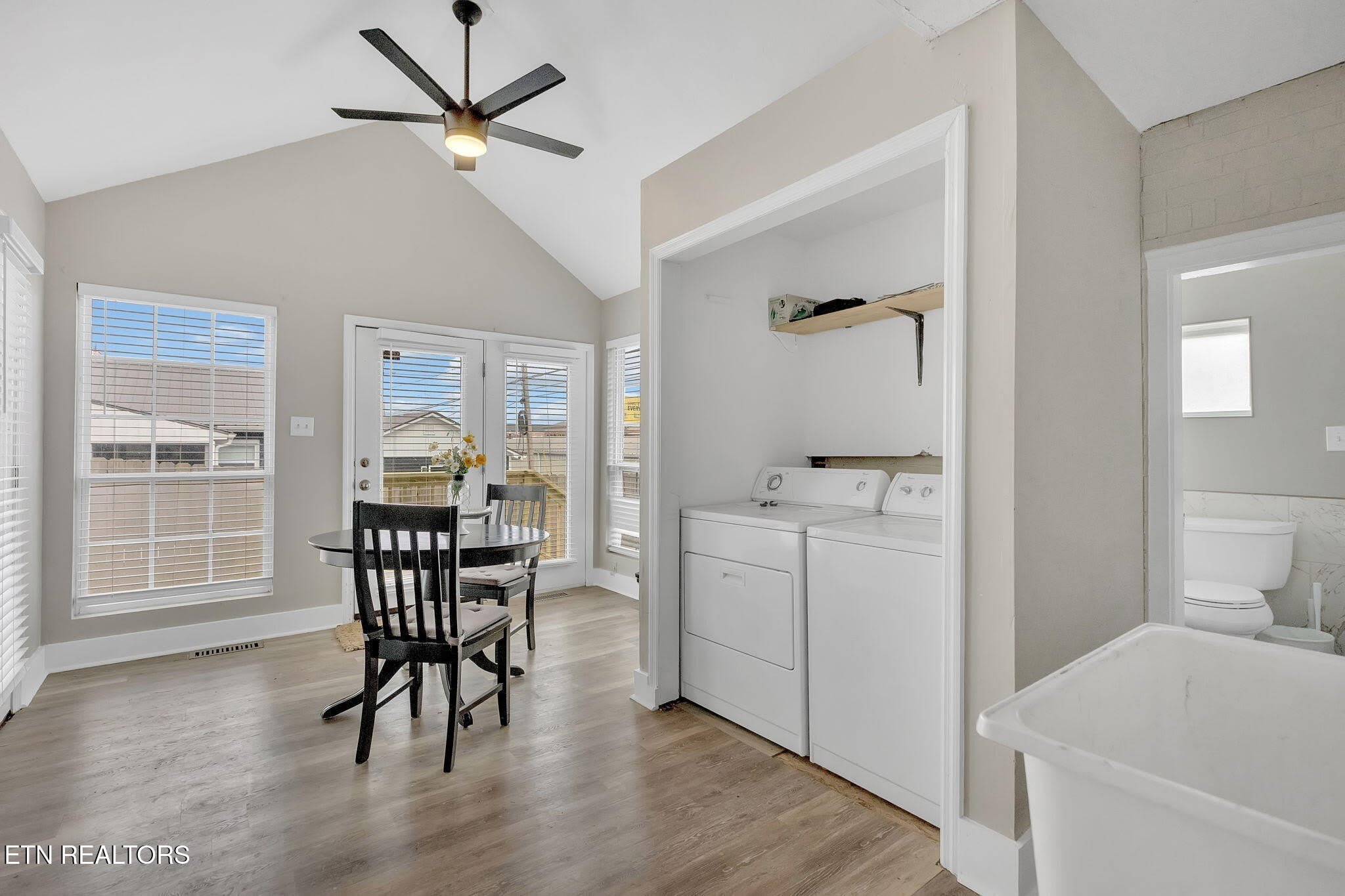 107 N C St – photo 4