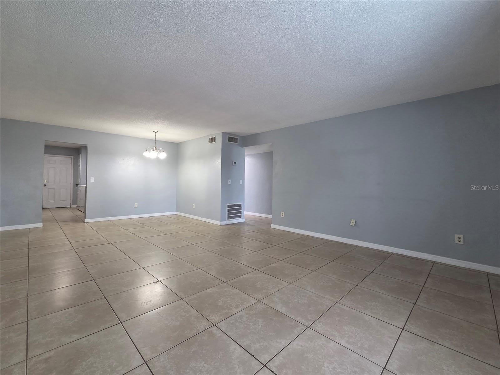 605 NORTHLAKE Boulevard – photo 4