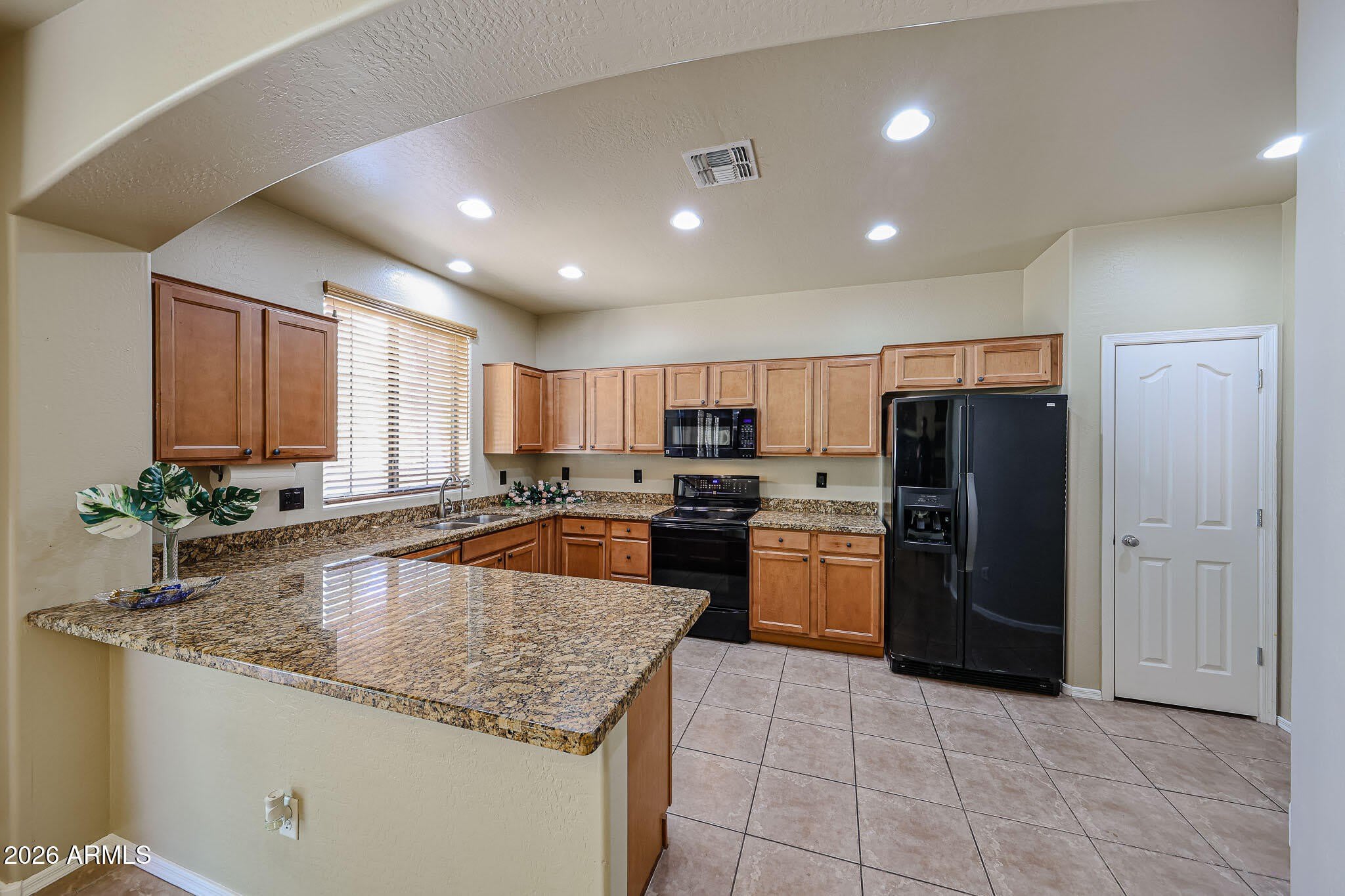 2390 W JAKE Haven – photo 5