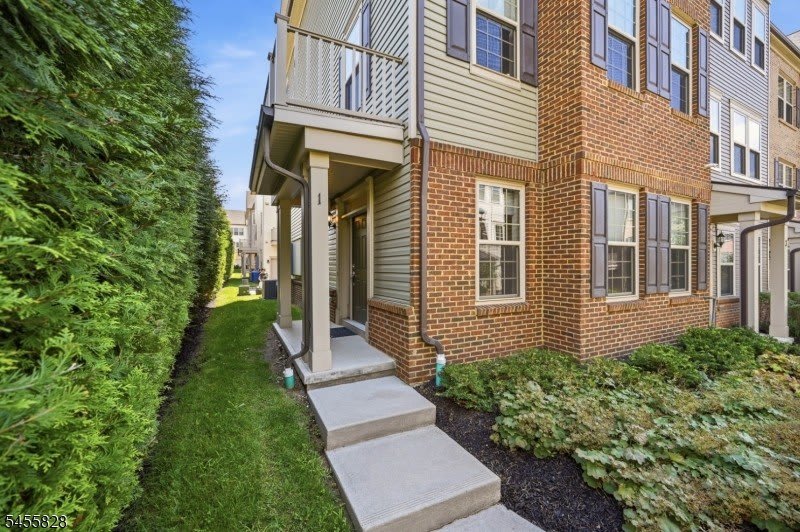 1 Braeburn Ct – photo 2