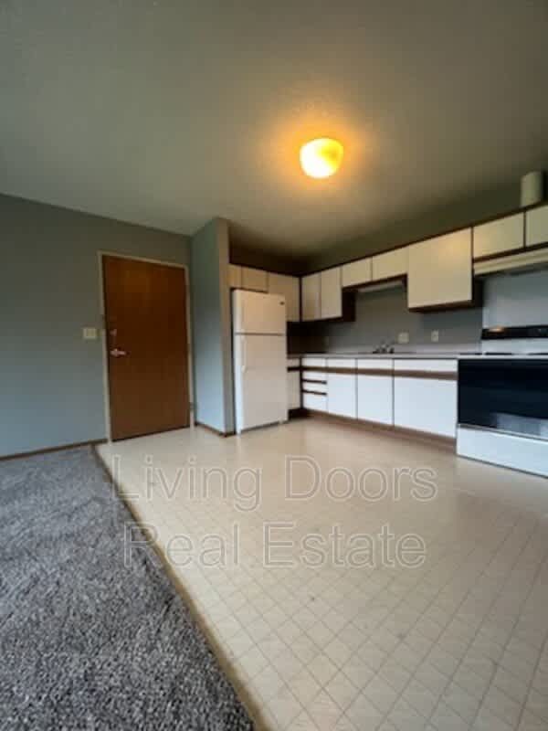 607 S. Washington St – photo 2