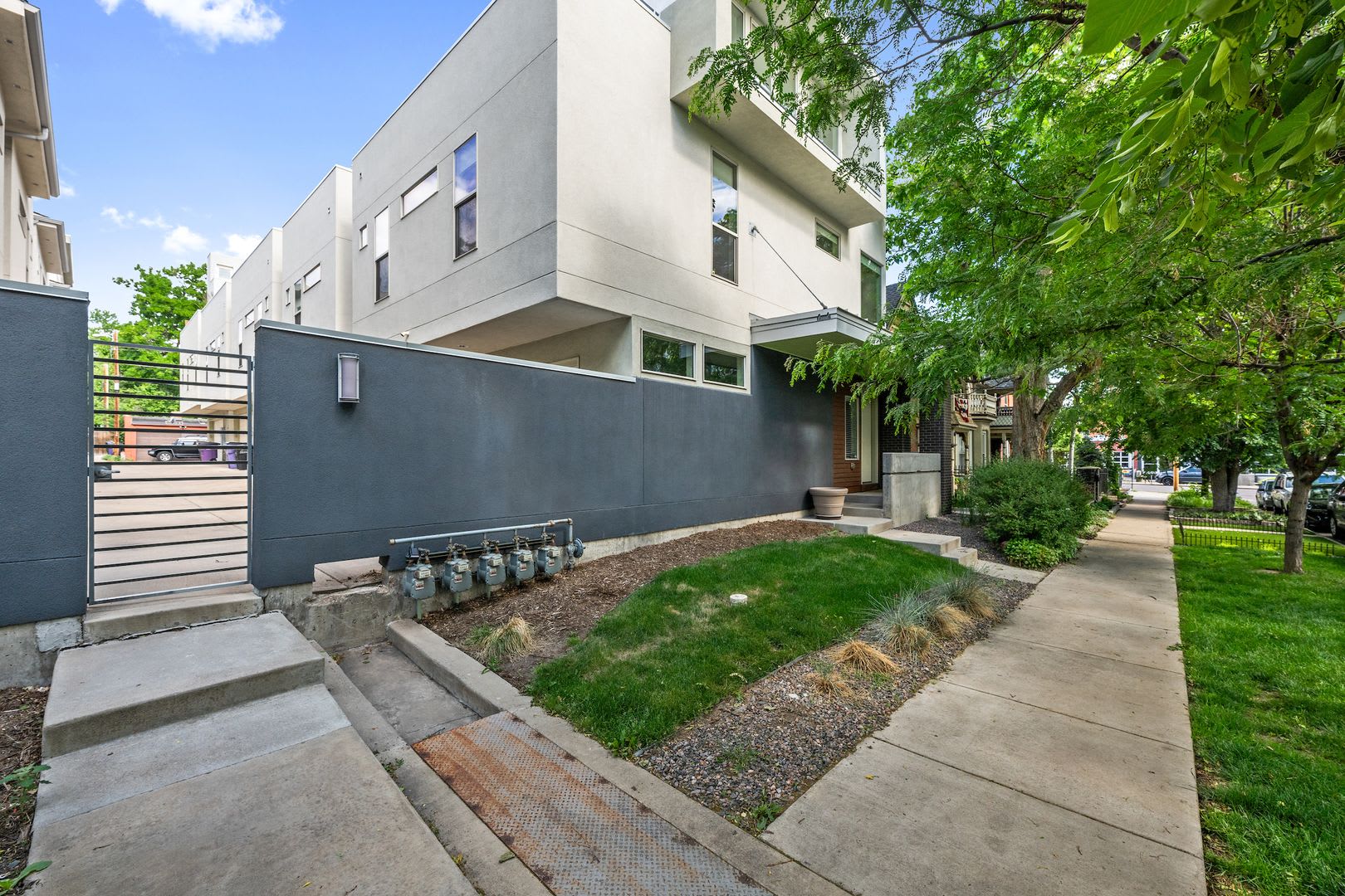 3139 Vallejo St – photo 2