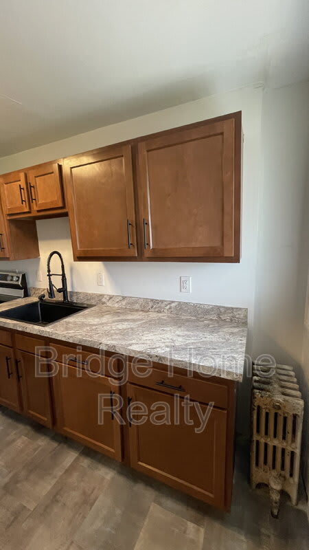 7442 Irvine Street – photo 3