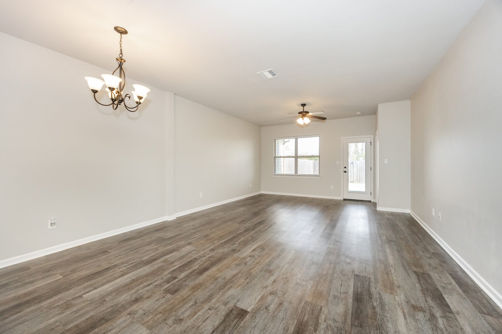 2948 S Roth Ave – photo 5