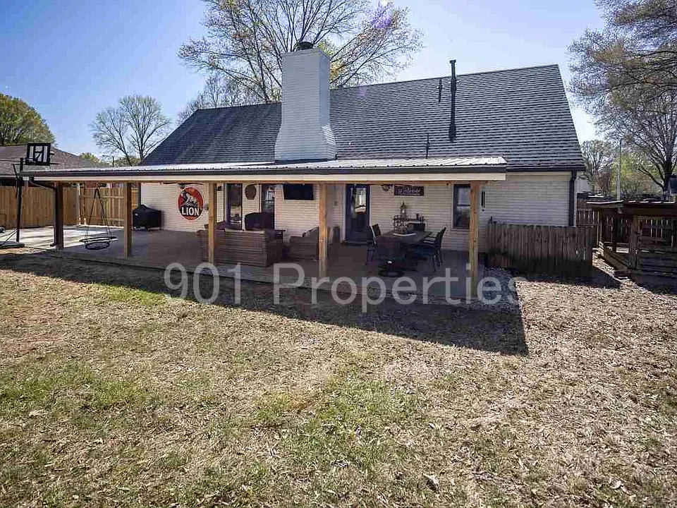 1234 Greenview Road – photo 2